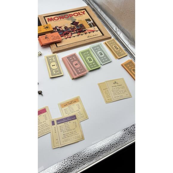 2001 Hasbro Parker Brothers Nostalgia Game Monopoly in Wooden Box Complete VG - Picture 10 of 16